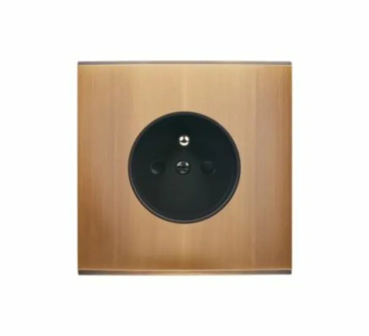 Façade, Confidence, Simple, Vieux bronze, Prise-PC x1, L8cm, H8cm - Modelec