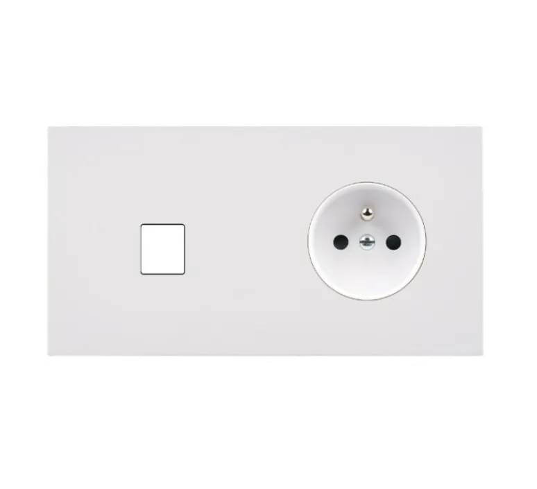 Prise*Modelec Façade, Désir, Double horizontal, Blanc mat, Prise-RJ45 x1 et Prise-PC x1, L15,1cm, H8cm -