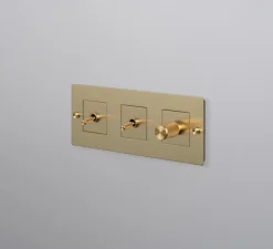 Interrupteur, Buster, Triple horizontal, Laiton, Va-et-vient x1, Va-et-vient x1, Variateur x1, Laiton, L23,2cm, H9cm - Buster & Punch