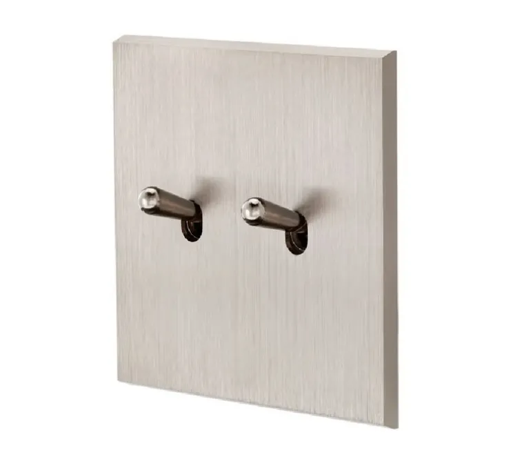 Interrupteur, Confidence, Simple, Acier brossé, Va-et-vient x2, Acier, L8cm, H8cm - Modelec