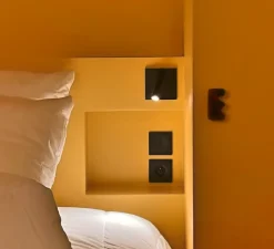 Interrupteur*Fontini Interrupteur, DOM, Simple, Noir mat, Va-et-vient x1, Noir, L7,1cm, H7,1cm -