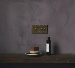 Interrupteur*Modelec Interrupteur, Fascination, Double horizontale, Atlas, Va-et-vient x1, Poussoir x2, Laiton, L8cm, H15,1cm -