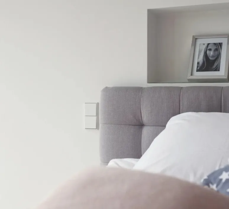 Interrupteur*Jung Interrupteur, LS 990, Double vertical, Blanc mat, Va-et-vient x1, Va-et-vient x1, Blanc mat, L8,1cm, H15,2cm -