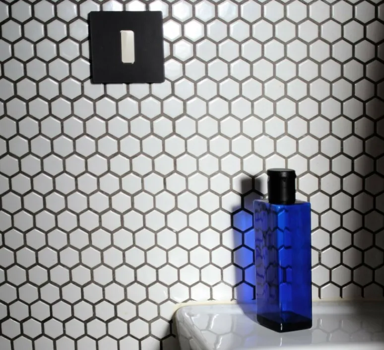 Interrupteur*Modelec Interrupteur, M, Simple, Noir mat, Va-et-vient ou Poussoir x1, Blanc, L8cm, H8cm -