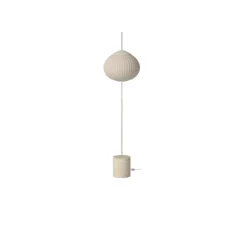 Lampadaire*Bolia Lampadaire, Acorn, , Ø50cm, H243,2cm - crème mat, abat-jour sable, base travertin, câble crème
