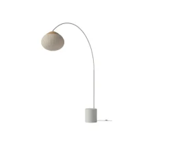 Lampadaire, Acorn, Gris mat, abat-jour sable, chêne huilé, base béton, câble gris, Ø50cm, H243,2cm - Bolia