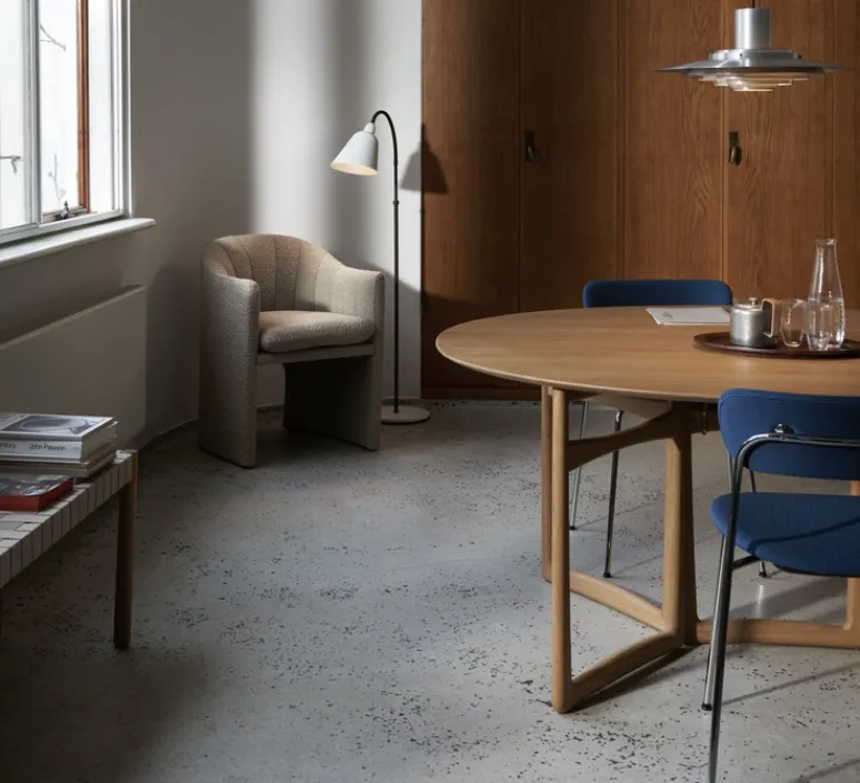 Lampadaire*Andtradition Lampadaire, BELLEVUE, , EDITION SPECIALE - 120ème ANNIVERSAIRE, H130cm - blanc, laiton bronze