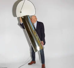 Lampadaire*Flos Lampadaire, Chiara, , L72cm, H145cm - acier inox et blanc, bordure noire