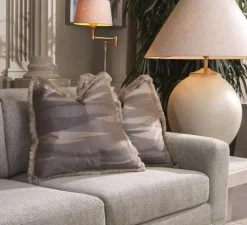 Lampadaire*Eichholtz Lampadaire, Corbin, , L38cm, H158,5cm - laiton brossé, abat-jour lin