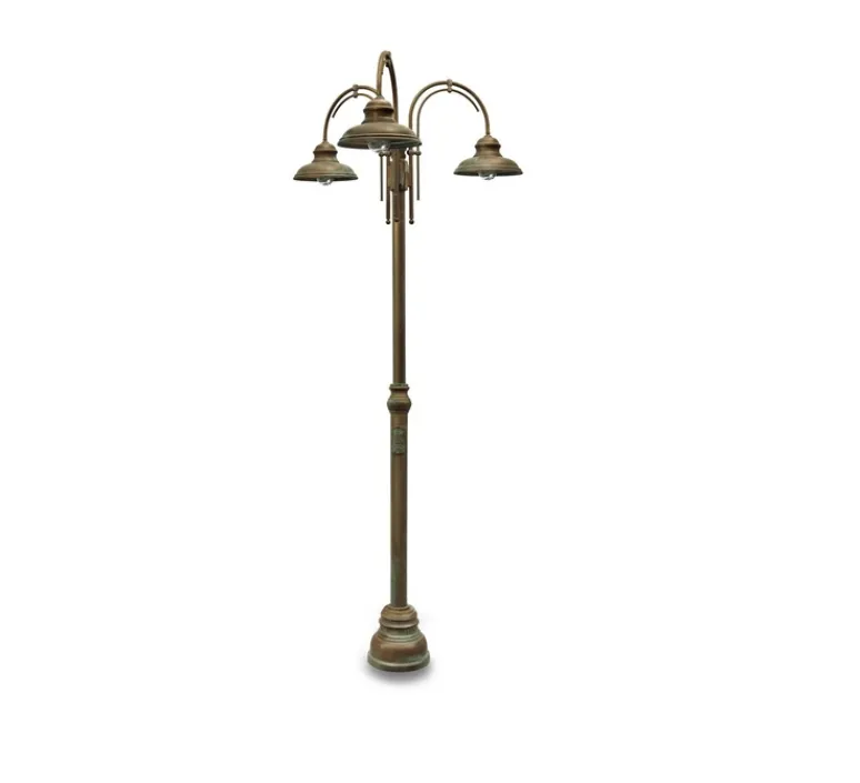 Lampadaire*Moretti Luce Lampadaire d'extérieur et candélabre, Mill 1723, , IP44, Ø32,5cm, H280cm - Laiton vieilli