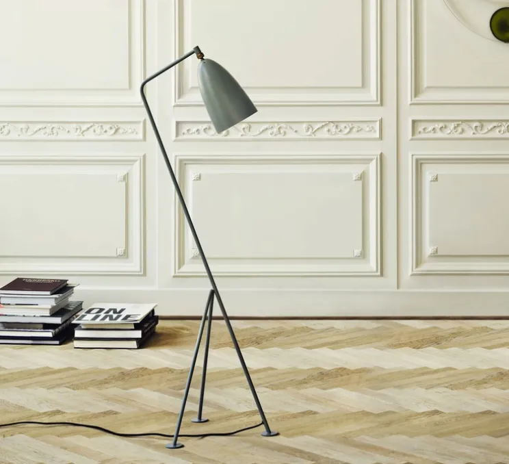 Lampadaire, Grasshopper, bleu gris, H125,3cm, Ø43,5cm - Gubi