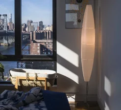 Lampadaire*Foscarini Lampadaire, Havana, , Ø23cm, H172cm - blanc et aluminium
