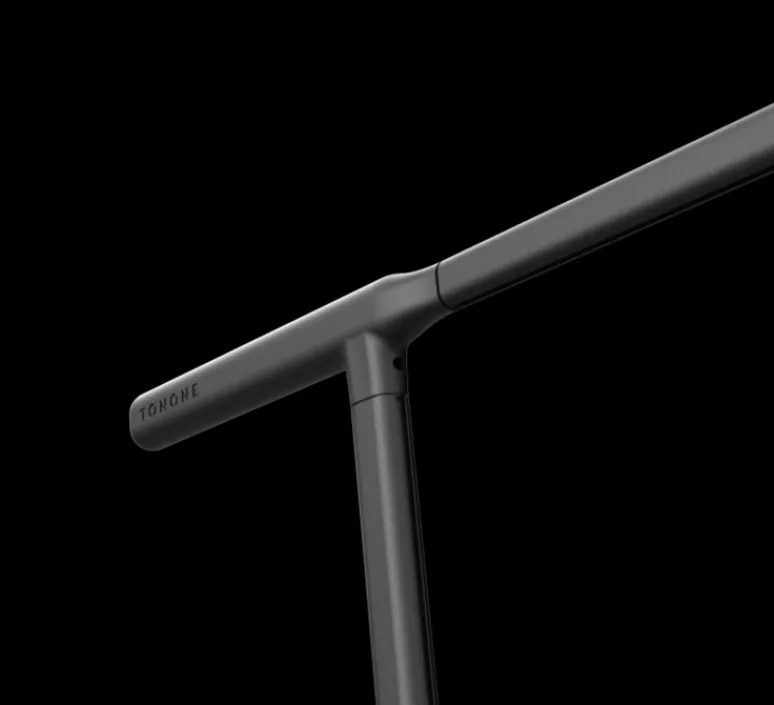 Lampadaire*Tonone Lampadaire, One + Floor, , LED, 2700K, 245 lm, L46cm, H108,4cm - noir