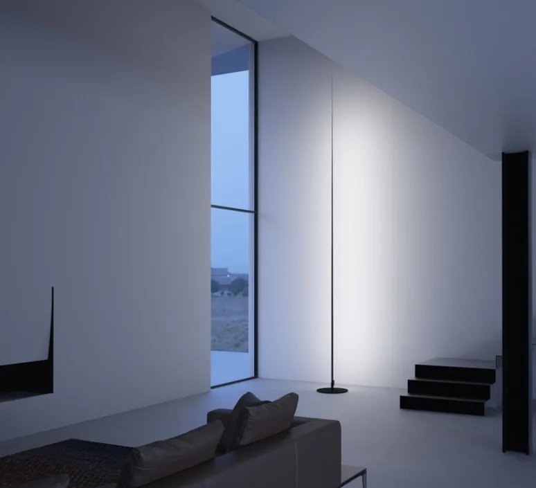 Lampadaire*Davide Groppi Lampadaire, Origine 490, , LED, 2700K, 3760lm, Ø37cm, H470cm - noir mat