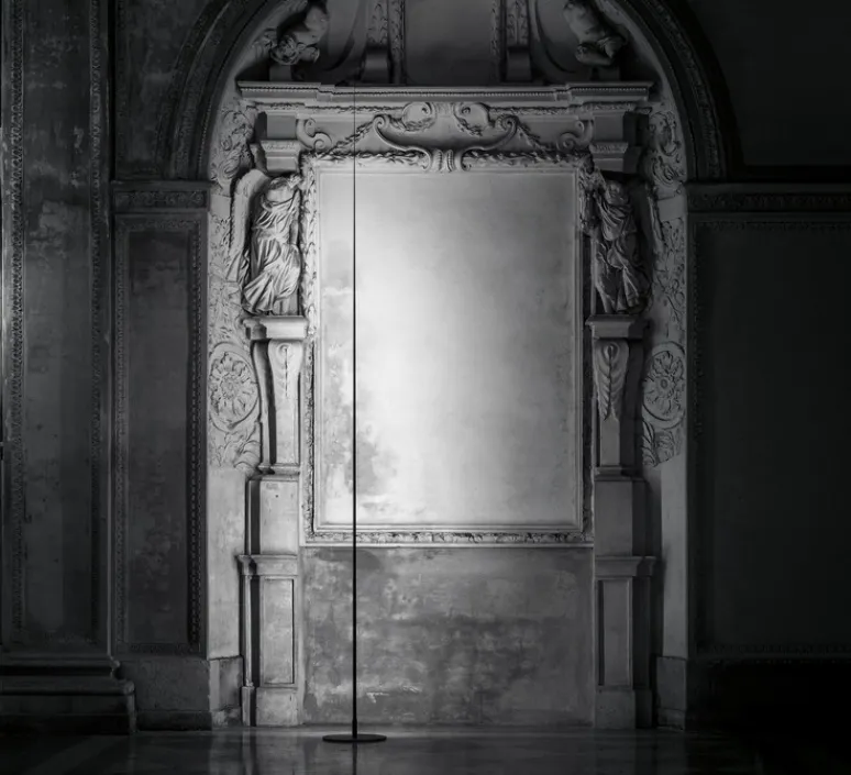 Lampadaire*Davide Groppi Lampadaire, Origine 490, , LED, 2700K, 3760lm, Ø37cm, H470cm - noir mat