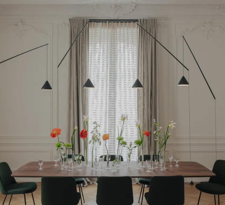 Lampadaire suspendu, North 5666, noir, LED, dim, 2700K, 1041 lm, L16cm, H208cm - Vibia