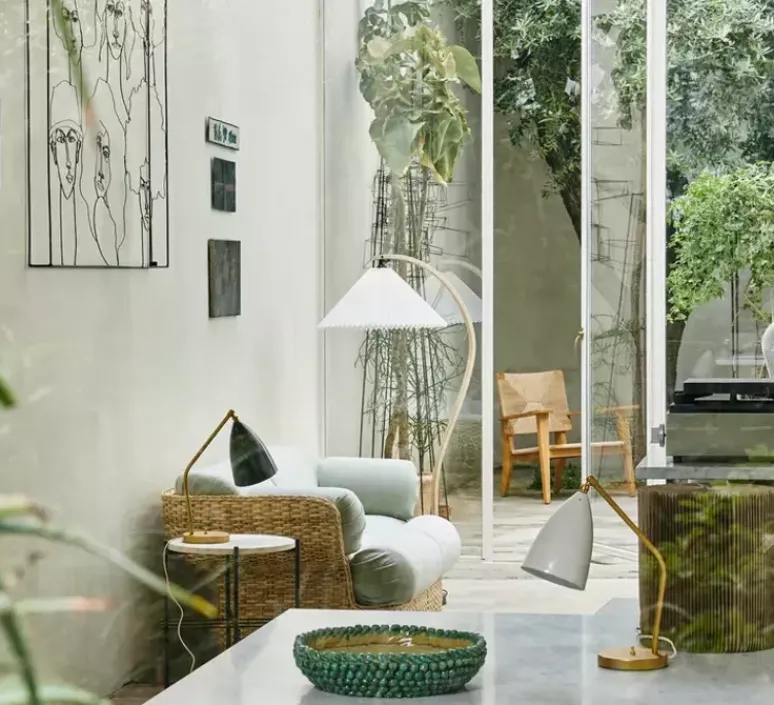 Lampadaire*Gubi Lampadaire, Timberline, Réédition, , Ø55cm, H151cm - blanc