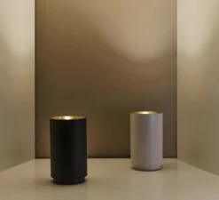 Lampadaire, Tobo Floor, noir et laiton, Ø14cm, H24cm - DCW éditions Paris