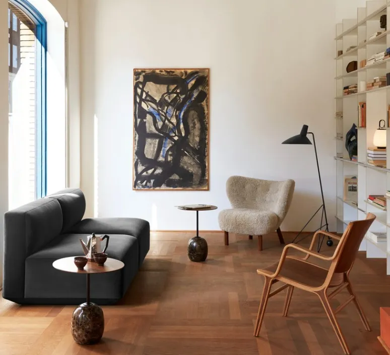 Lampadaire*Andtradition Lampadaire, Tripod HM8, noir mat, L47cm, H134cm - noir mat, laiton