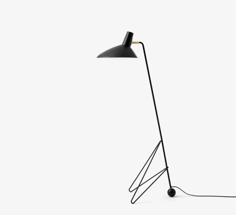 Lampadaire*Andtradition Lampadaire, Tripod HM8, noir mat, L47cm, H134cm - noir mat, laiton