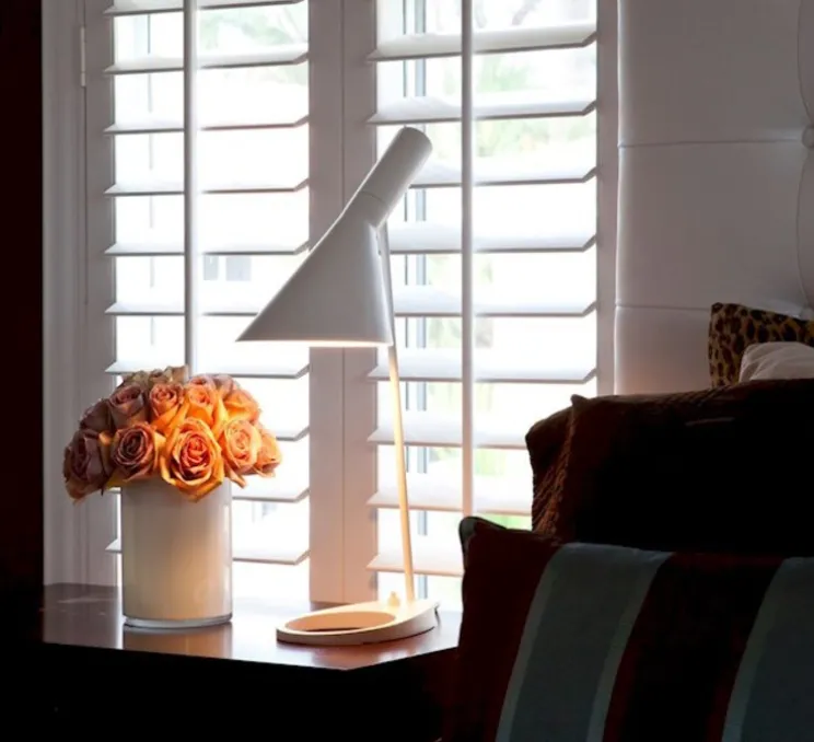 Lampe à poser, AJ, blanc, L21,5cm, H56cm - Louis Poulsen