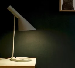 Lampe à poser, AJ, blanc, L21,5cm, H56cm - Louis Poulsen
