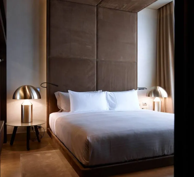 Lampe*Oluce Lampe à poser, Atollo, , H70cm, Ø50cm - laiton