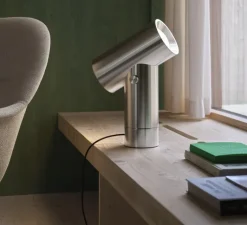 Lampe*Muuto Lampe à poser, Beam, , LED, dim, 2700K, 90-1000 lm, L31,8cm, H45,4cm - aluminium poli