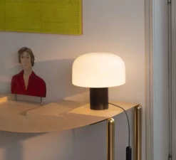 Lampe à poser, Bellhop Glass T, marron Cioko, Ø33cm, H33,9cm - Flos