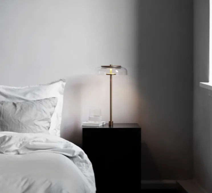 Lampe à poser, Blossi in-set, laiton, transparent, LED, dim, 2700K, 460 lm, Ø23cm, H42,6cm - Nuura