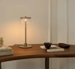 Lampe*Nuura Lampe à poser, Blossi small, , LED, dim, 2700K, 463 lm, Ø17cm, H33cm - or nordique, transparent