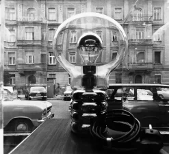 Lampe*Ingo Maurer Lampe à poser, Bulb, , Ø20cm, H30cm - gris