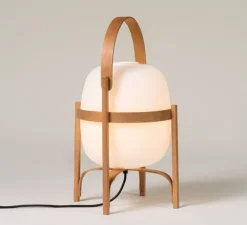 Lampe à poser, Cesta, bois, Ø33cm, H57cm - Santa & Cole