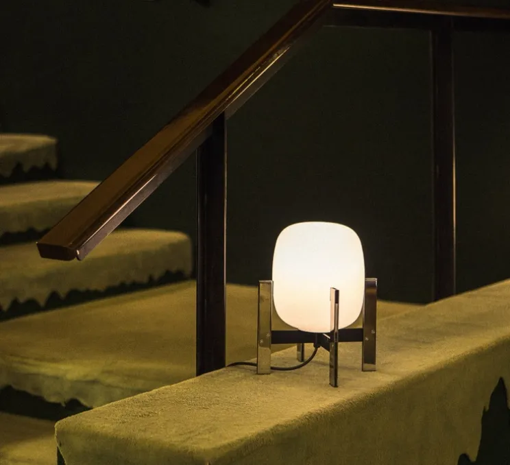 Lampe à poser, Cestita Metallica, acier poli, Ø23cm, H28cm - Santa & Cole