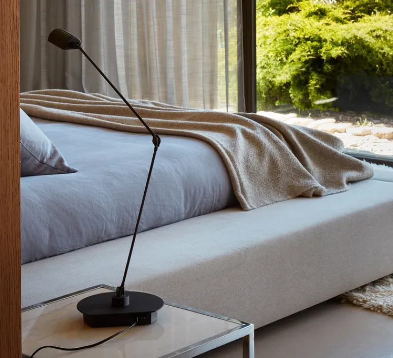 Lampe*Lumina Lampe à poser, Daphine Cloe Led, , LED, 2700K, 622 lm, L17cm, H88cm - Noir soft touch