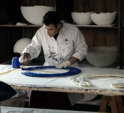 Lampe à poser, Ensō, Bleu Catellani, LED, dim, 2700K, 1749 lm, L25cm, H66cm - Catellani & Smith