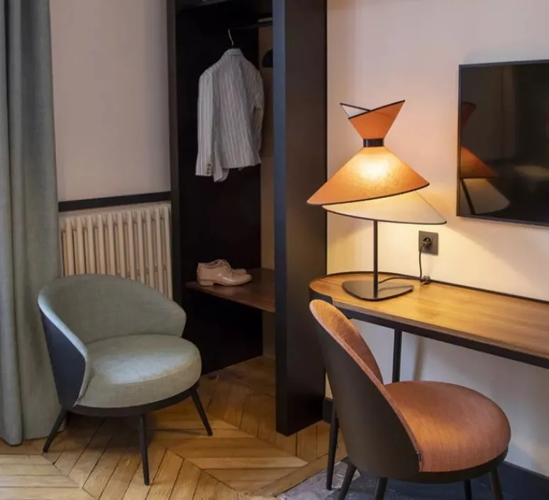 Lampe*DesignHeure Lampe à poser, Grand Kimono, , Ø50cm, H69cm - Blanc crème et orange