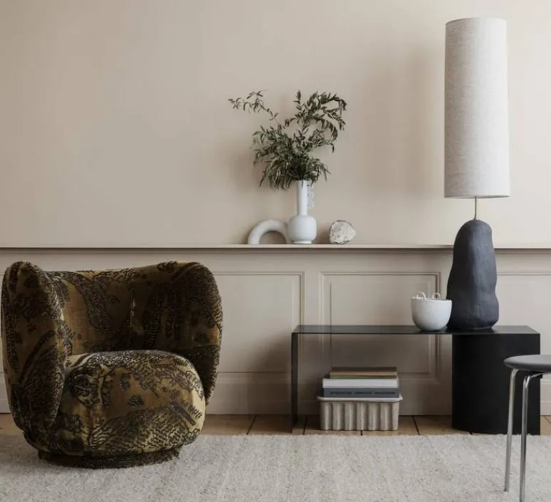 Lampadaire|Lampe*Ferm Living Lampe à poser, Hebe, abat-jour Eclipse, naturel et anthracite, Ø30cm, H128cm - beige, anthracite