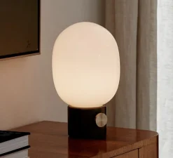 Lampe*Audo Copenhagen Lampe à poser, JWDA , , Ø17cm, H29cm - bronze, opalin brillant