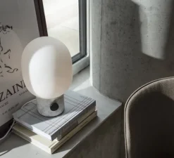 Lampe*Audo Copenhagen Lampe à poser, JWDA , , Ø19cm, H32cm - marbre blanc, opalin mat