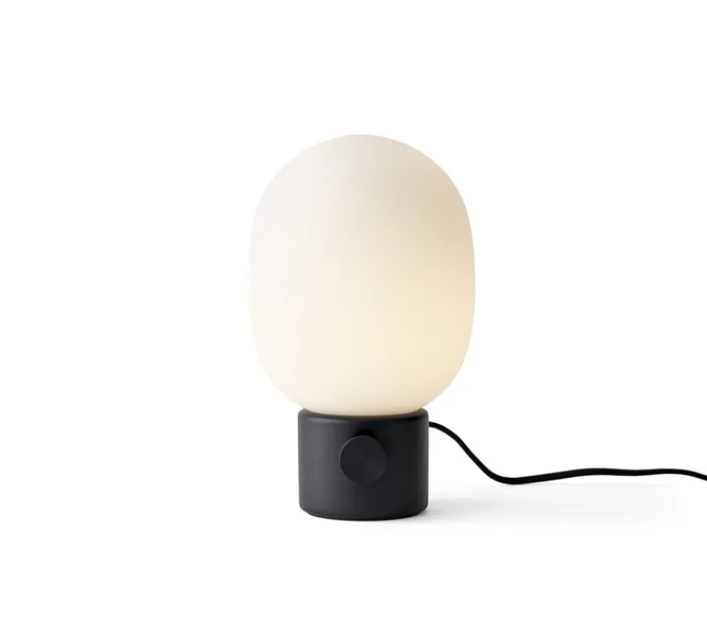 Lampe*Audo Copenhagen Lampe à poser, JWDA , , Ø17cm, H29cm - noir, opalin mat
