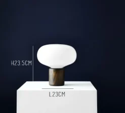 Lampe à poser, Karl-Johan, Chêne, Verre opale, blanc, Ø23cm - H23,5cm - New Works