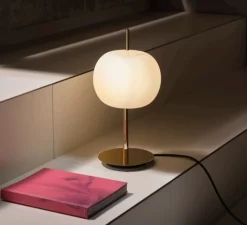 Lampe*KDLN Lampe à poser, Kushi 10th, , LED, dim tunable white, 1800-3000K, 840 lm, Ø16cm, H32cm - laiton