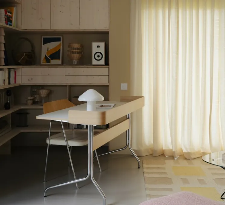 Lampe à poser, Parade 240, blanc coquillage, LED, dim, 2800K, 150 lm, L15,5cm, H24cm - HAY