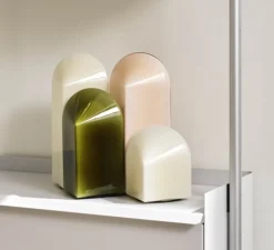 Lampe*HAY Lampe à poser, Parade 240, , LED, dim, 2800K, 150 lm, Ø15,5cm, H24cm - vert mousse