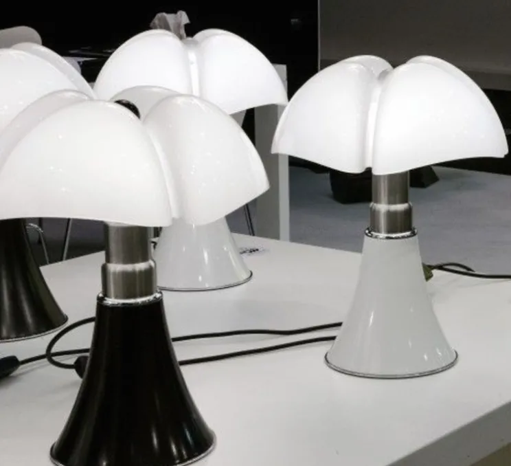 Lampe à poser, PIPISTRELLO, noir, brillant, Ø55cm, H86cm - Martinelli-luce