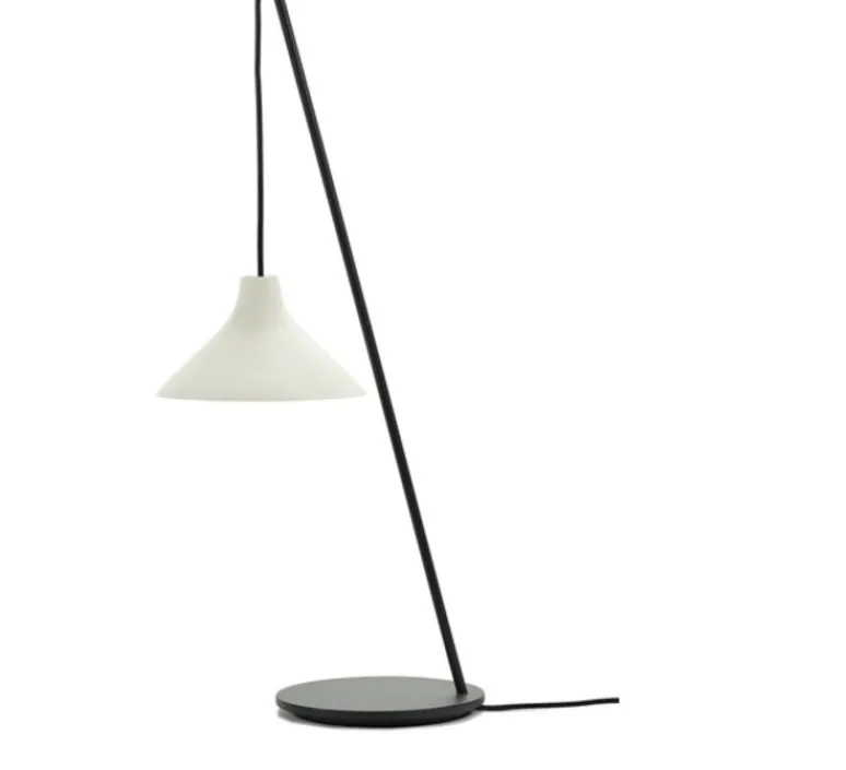 Lampe*Serax Lampe à poser, Seam Table lamp, , L20cm, H71cm - Noir et blanc