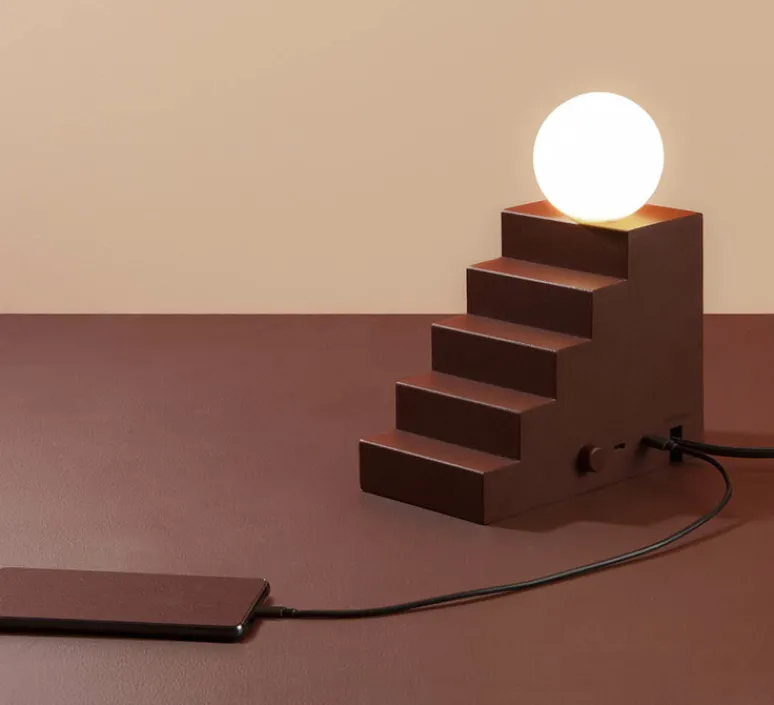 Lampe*Oblure Lampe à poser, Stair, , L18,7cm, H22,5cm - Rouge