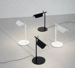 Lampe*Flos Lampe à poser, Tab, , LED, 2700K, 347lm, L27,3cm, H32,7cm - blanc
