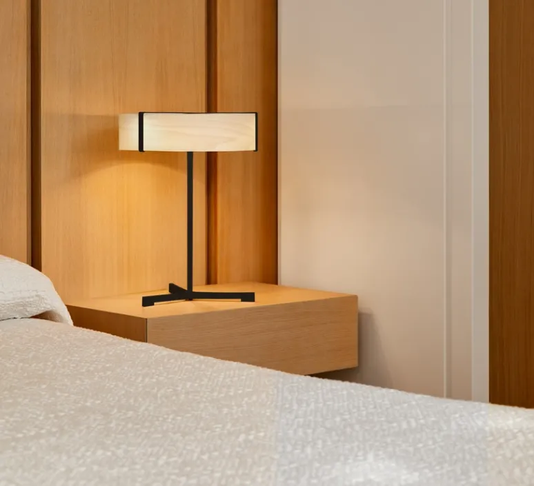 Lampe*LZF Lampe à poser, Thesis, , LED, 3000K, 1930lm, Ø30cm, H43cm - ivoire, métal finition noir mat